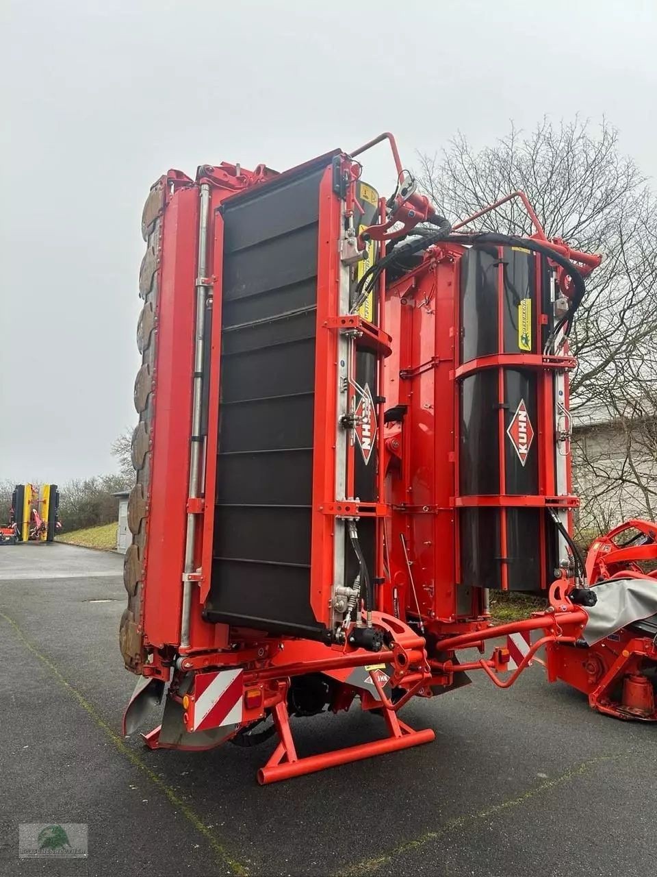 E-FARM: Kuhn FC 9330 D-RA - Kosiarka - id WFVZHJE - 64 000 € - Rok produkcji: 2023 - Niemcy