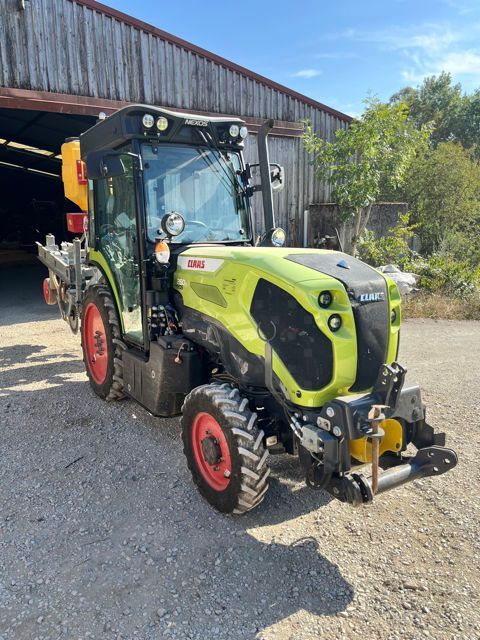 Claas 260s Tractor €58,000