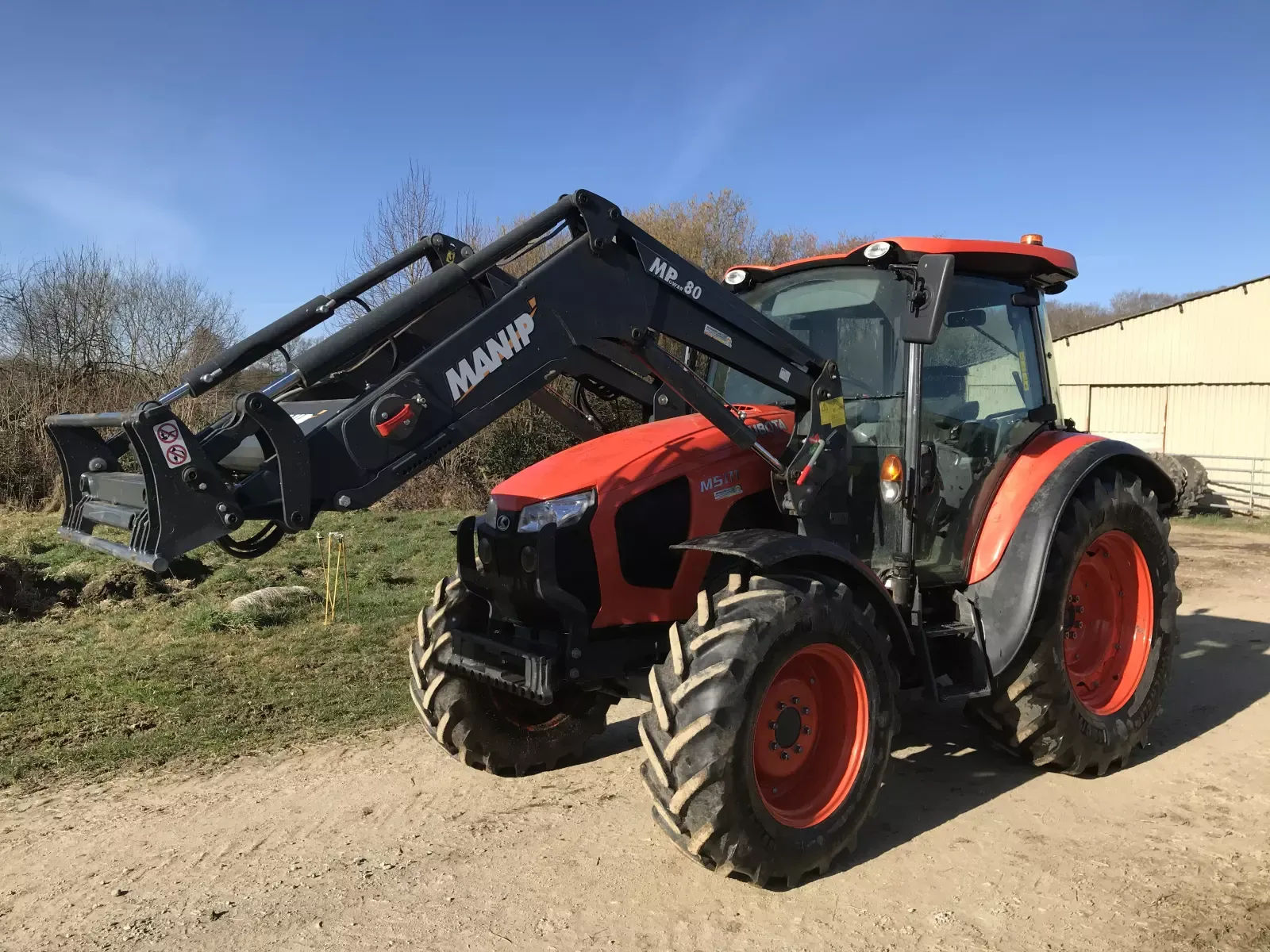 E-FARM: Kubota M5111 - Traktor - id IAEUWHJ - Rok výroby: 2021 - Francie