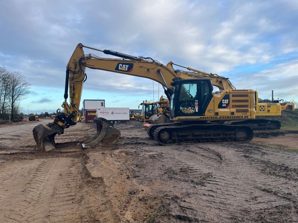 Caterpillar 323 nextgen Crawler excavator €113,769