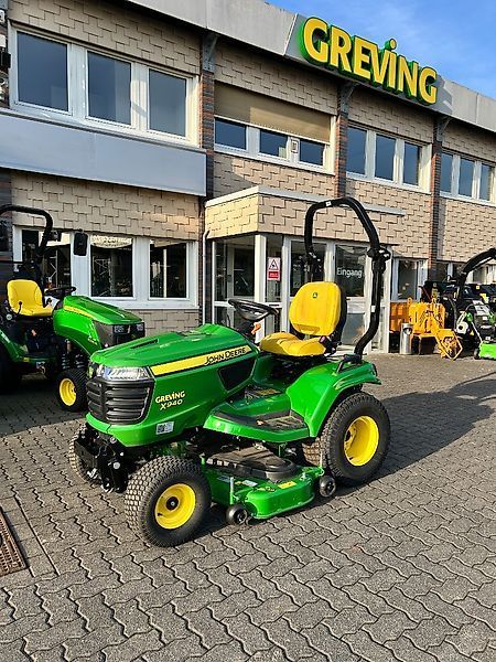 John Deere X940 Tractor €15,900