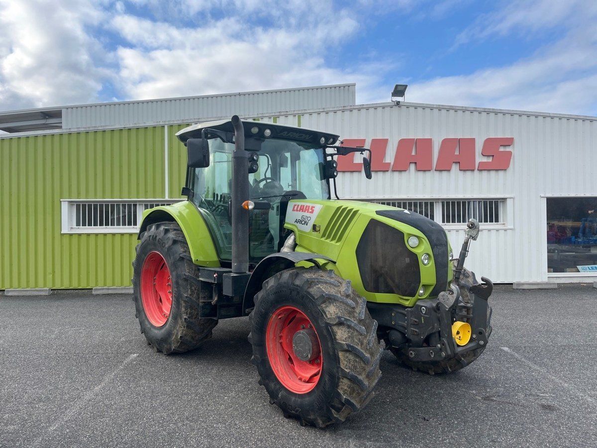 E-FARM: Claas Arion 620 CIS - Tracteur - id UKICCW8 - 37 000 € - Année: 2013 - Lecture du nombre d'heure: 7 678,Puissance du moteur (chevaux): 158,France
