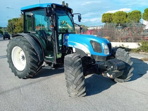 E-FARM: New Holland T4040 Deluxe - Traktor - id NCTGYYA - Baujahr: 2008 - Abgelesene Motorstunden: 8.888,Motorleistung (PS): 86,Italien