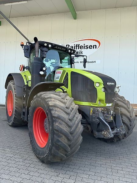Claas Axion 960 Tractor €95,500