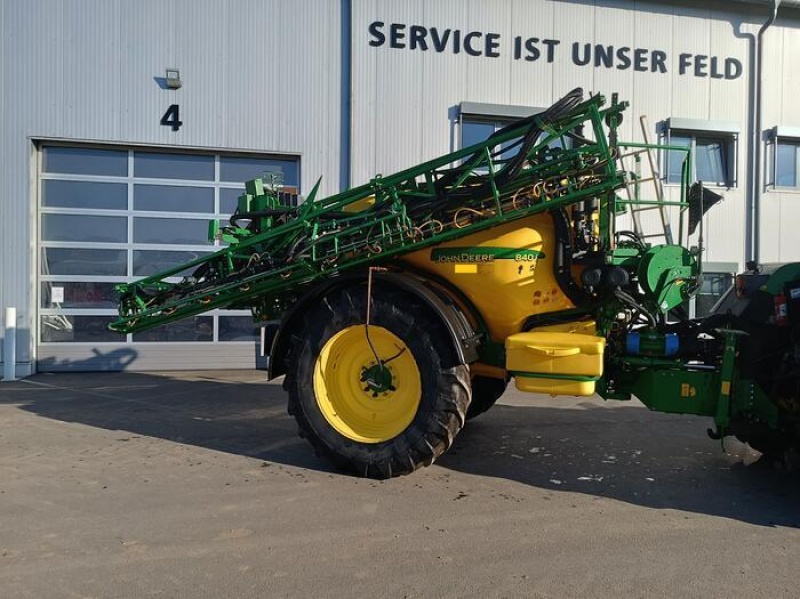 John Deere 840 i sprayers €21,900