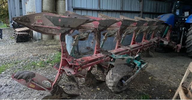 E-FARM: Kverneland LS 100 - Plough - id 3M41J35 - €15,000 - Year of construction: 2017 - France