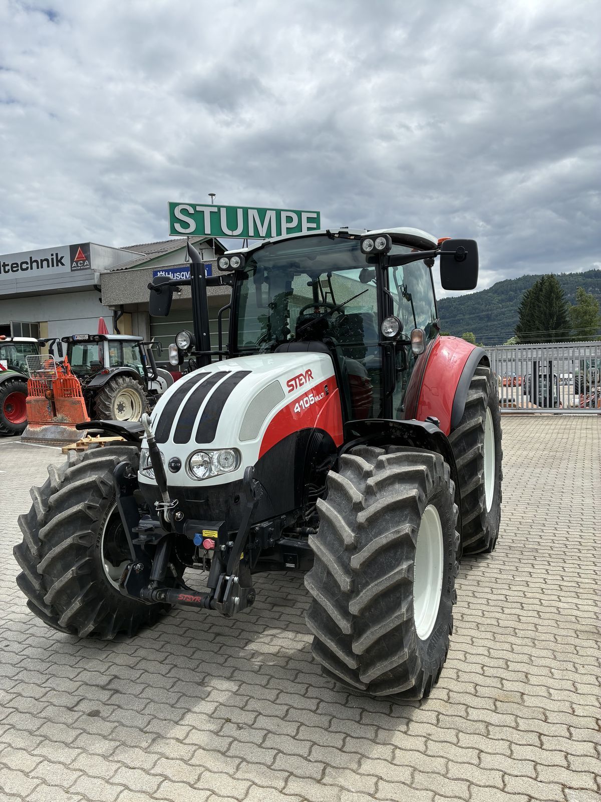 Steyr Multi 4105 Traktor 66.584 €