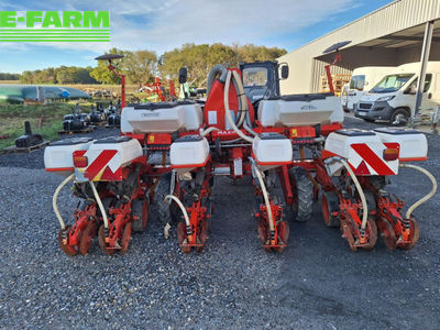 E-FARM: Kuhn maxima 6 rangs telescopique - Precision drill - id IWQV8ZX - €9,500 - Year of construction: 2005