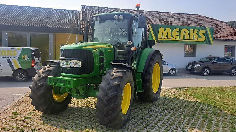 E-FARM: John Deere 6230 Premium - Трактор - id FKVZJBC - Год выпуска: 2008 - Отработанные часы: 10 671,Мощьность двигателя: 110,Словения