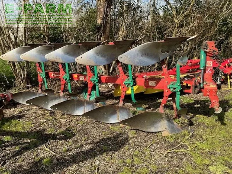Kverneland charrue Pług 10 500 €
