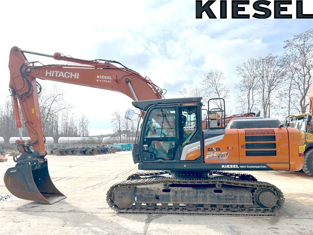 Hitachi zx 250 lcn-7 Гусеничный экскаватор