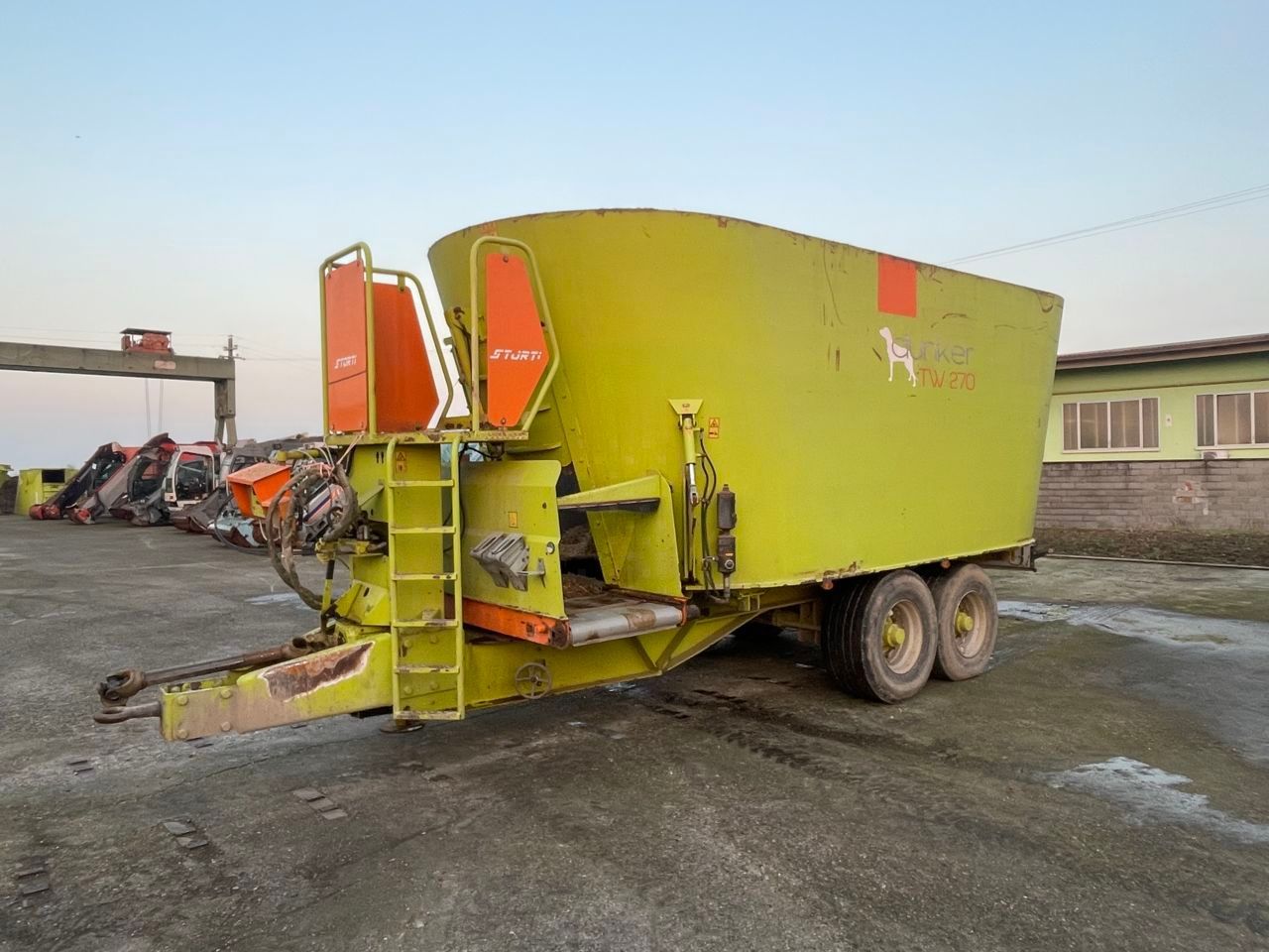 Storti Dunker T2 270 Mixer feeder