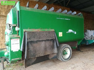 E-FARM: KEENAN meca fibre - Mixer feeder - id FHDEWDG - €7,000 - Year of construction: 2006 - France