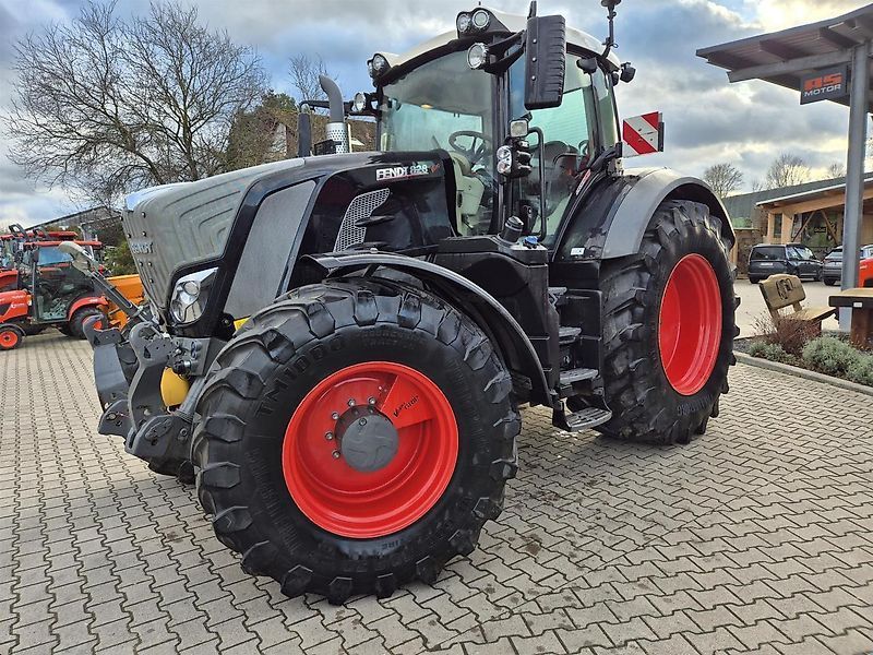 Fendt 828 Vario Profi Plus Traktor 149 900 €