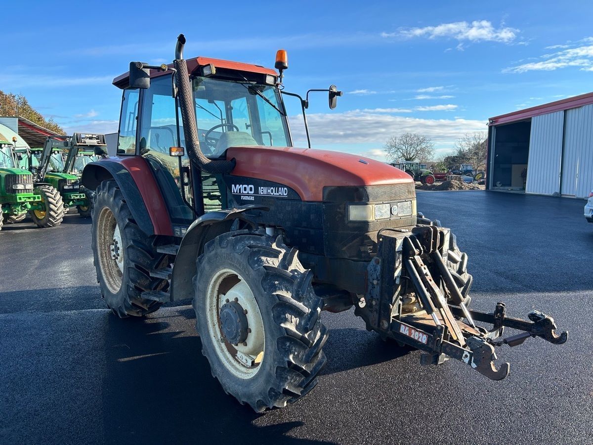 New Holland M 100 Trattore 15.000 €