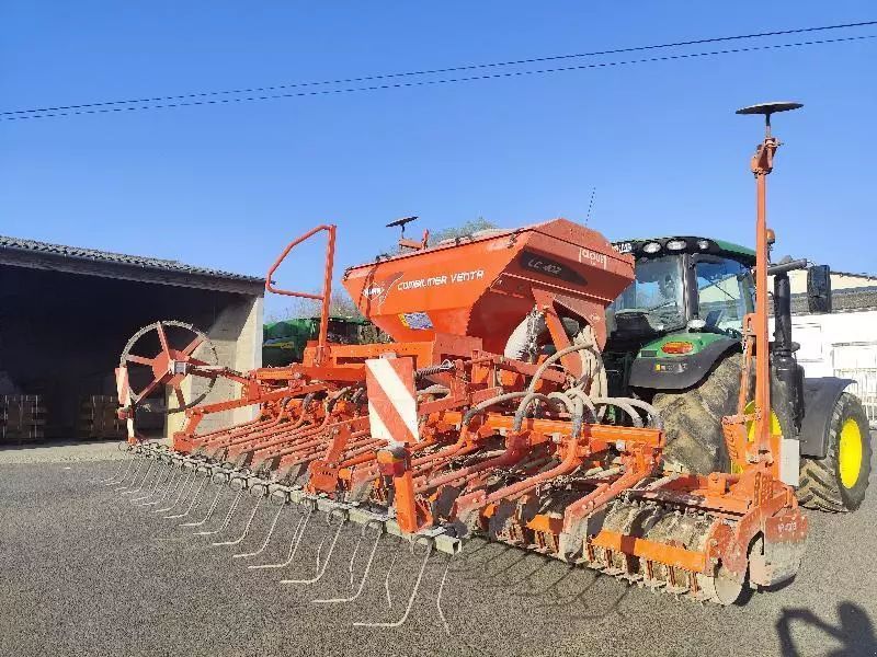 E-FARM: Kuhn combine - Semoir - id EMQBAXI - 18 000 € - Année: 2008 - Puissance du moteur (chevaux): 280,France