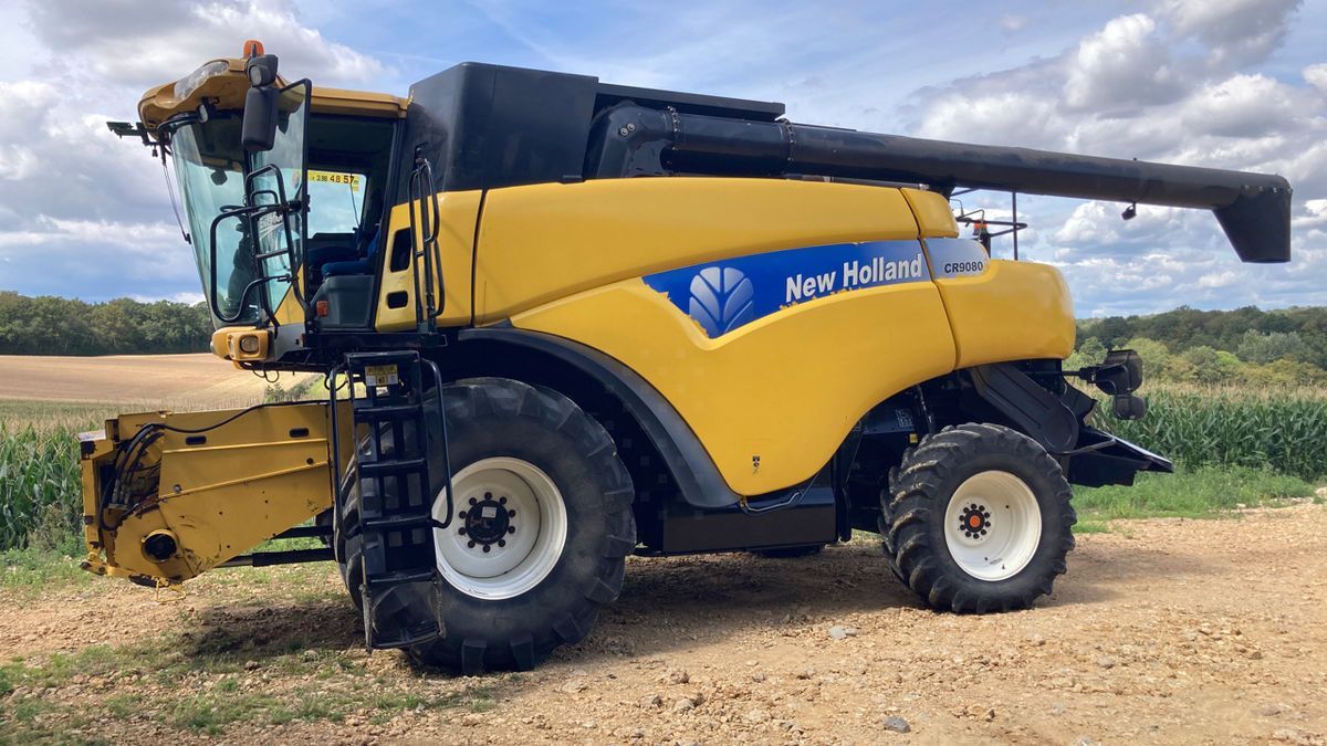 E-FARM: New Holland CR 9080 Elevation - Moissoneuse-batteuse - id EQTR6IM - 119 000 € - Année: 2008 - Lecture du nombre d'heure: 3 217,France