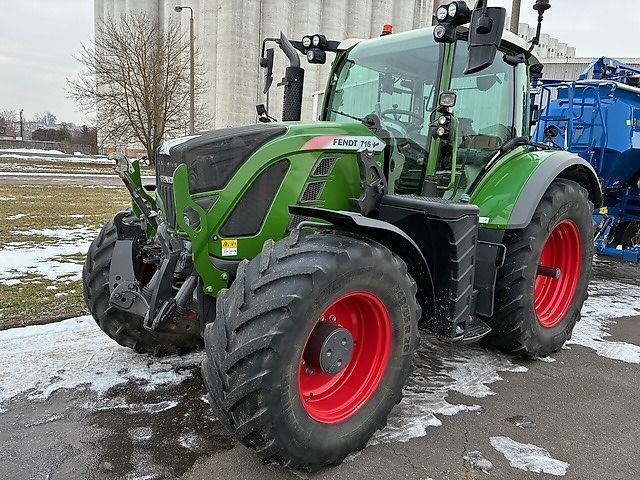 Fendt 716 Vario Tractor €95,000