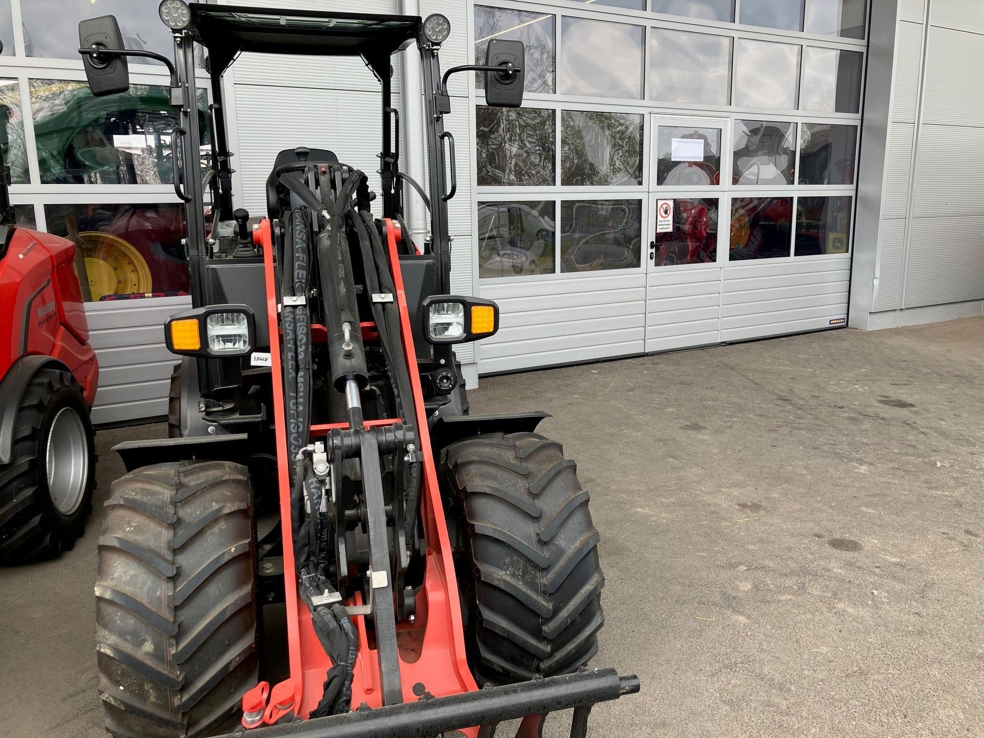 E-FARM: Manitou Manitou MLA 3-25 - Mini-chargeuse - id UMWNISR - 35 750 € - Année: 2023 - Autriche