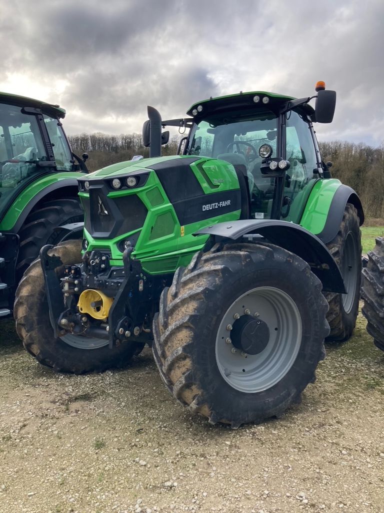 E-FARM: Deutz-Fahr 6205 Agrotron TTV - Tractor - id HTEJDN4 - 119.500 € - Año: 2021 - Horas: 1800,Potencia del motor: 205,Francia