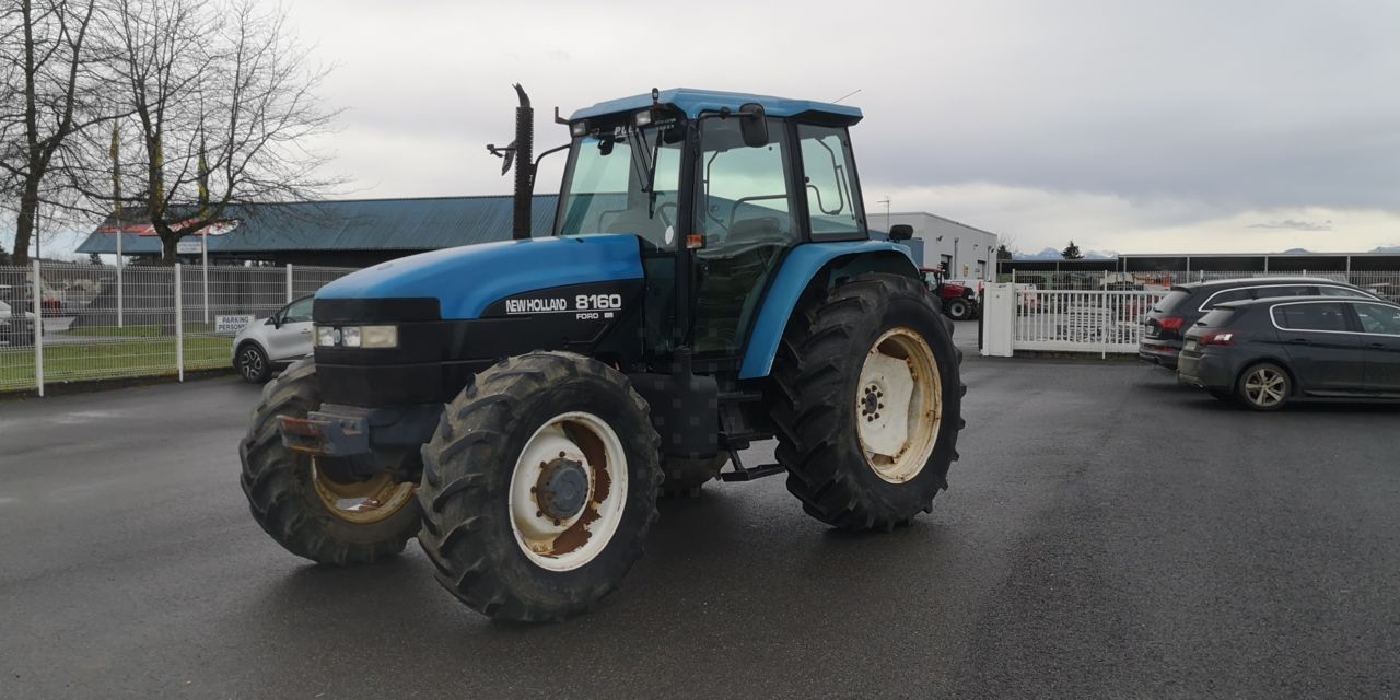 E-FARM: New Holland 8160 - Tracteur - id N3JNSYA - 22 000 € - Année: 1999 - Lecture du nombre d'heure: 5 936,Puissance du moteur (chevaux): 100,France