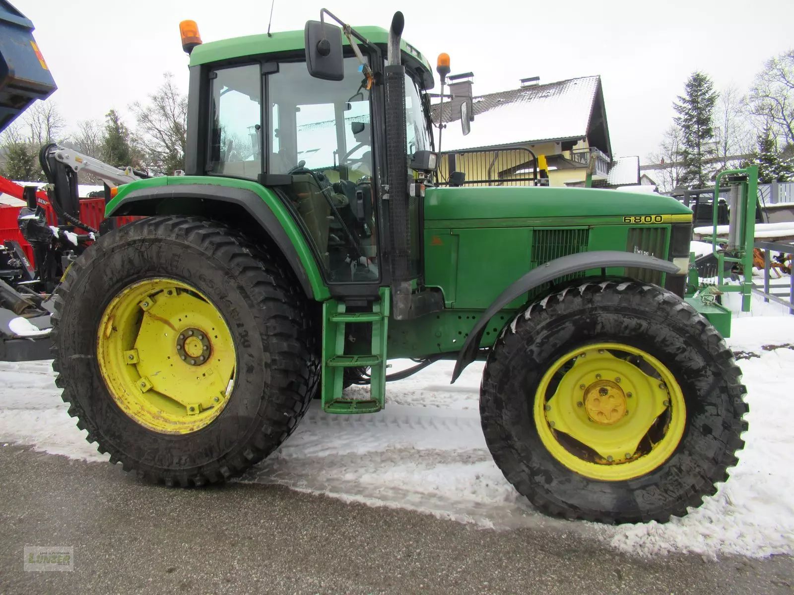 E-FARM: John Deere 6800 - Tracteur - id V3QNFK2 - 25 000 € - Année: 1994 - Lecture du nombre d'heure: 8 730,Puissance du moteur (chevaux): 120,Autriche