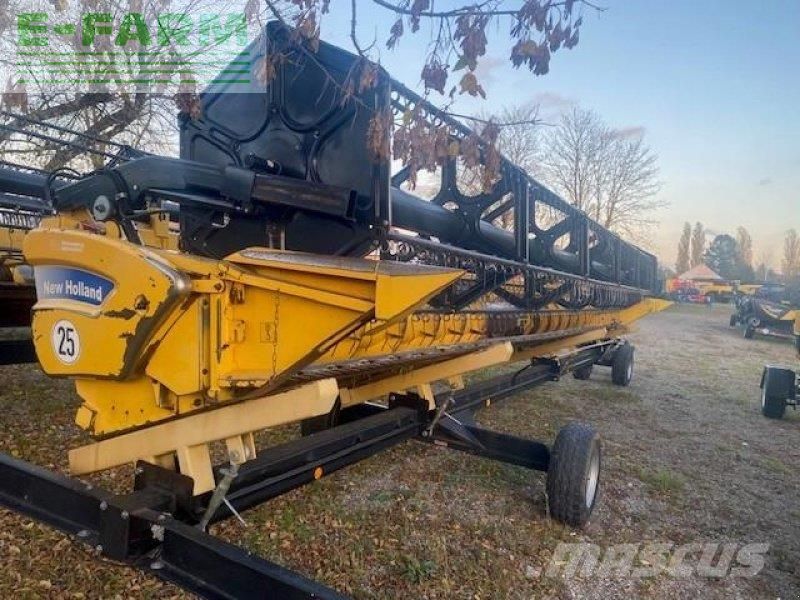 New Holland 9,15m varifeed Header €18,000
