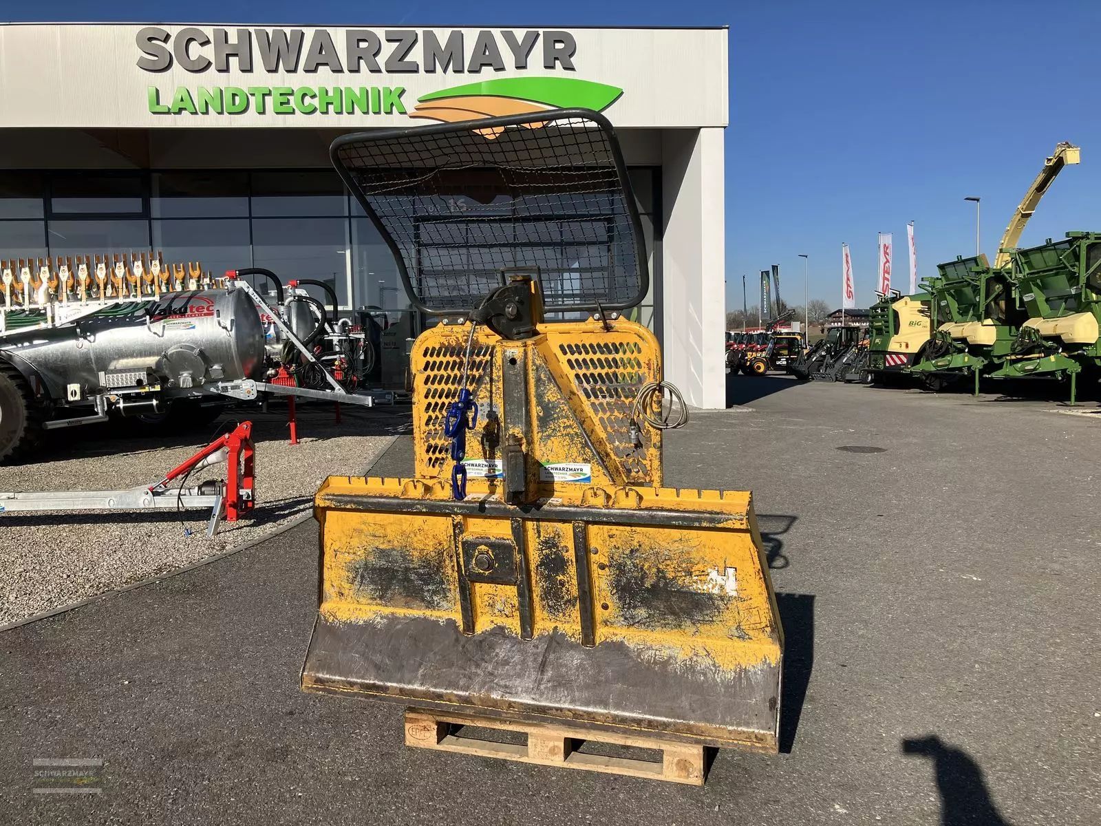 E-FARM: UNIFOREST 80 eh mit funkfernsteuerung - Forestry equipment - id YP2ZSFH - €5,212 - Year of construction: 2006 - Austria