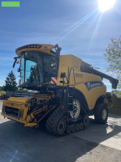 E-FARM: New Holland CR 8.90 SCR - Combine harvester - id DAR46IG - €230,000 - Year of construction: 2018 - Engine hours: 1,434,Engine power (HP): 490,Austria