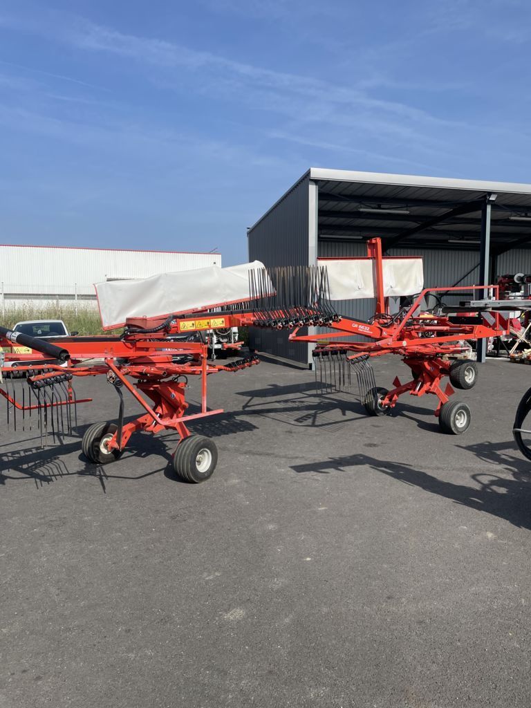 E-FARM: Kuhn GA 6632 - Voltafieno - id UEAZSD4 - 13.000 € - Anno di costruzione: 2011 - Francia