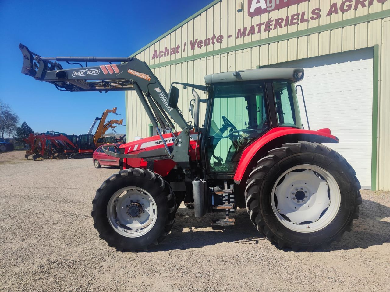 E-FARM: Massey Ferguson 5460 - Tracteur - id K1SAHRH - 31 000 € - Année: 2009 - Lecture du nombre d'heure: 6 740,Puissance du moteur (chevaux): 115,France