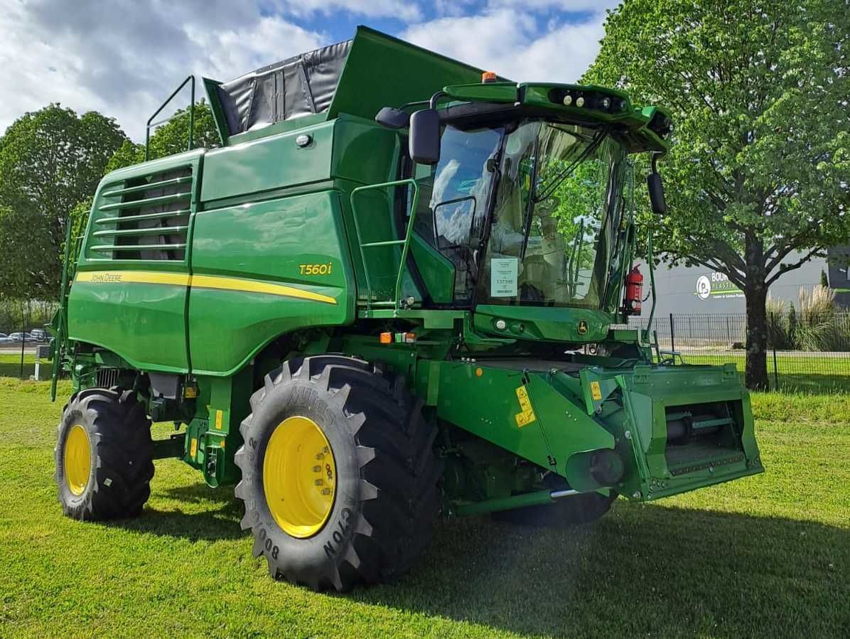 E-FARM: John Deere T560 - Κομπίνα - id BVF3IGK - 305.000 € - Χρονία: 2023 - Μετρητής ωρών: 100,Γαλλία