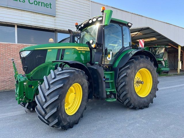E-FARM: John Deere 6R 250 - Tracteur - id 4DLY3GP - 155 000 € - Année: 2023 - Lecture du nombre d'heure: 2 300,Puissance du moteur (chevaux): 250,France