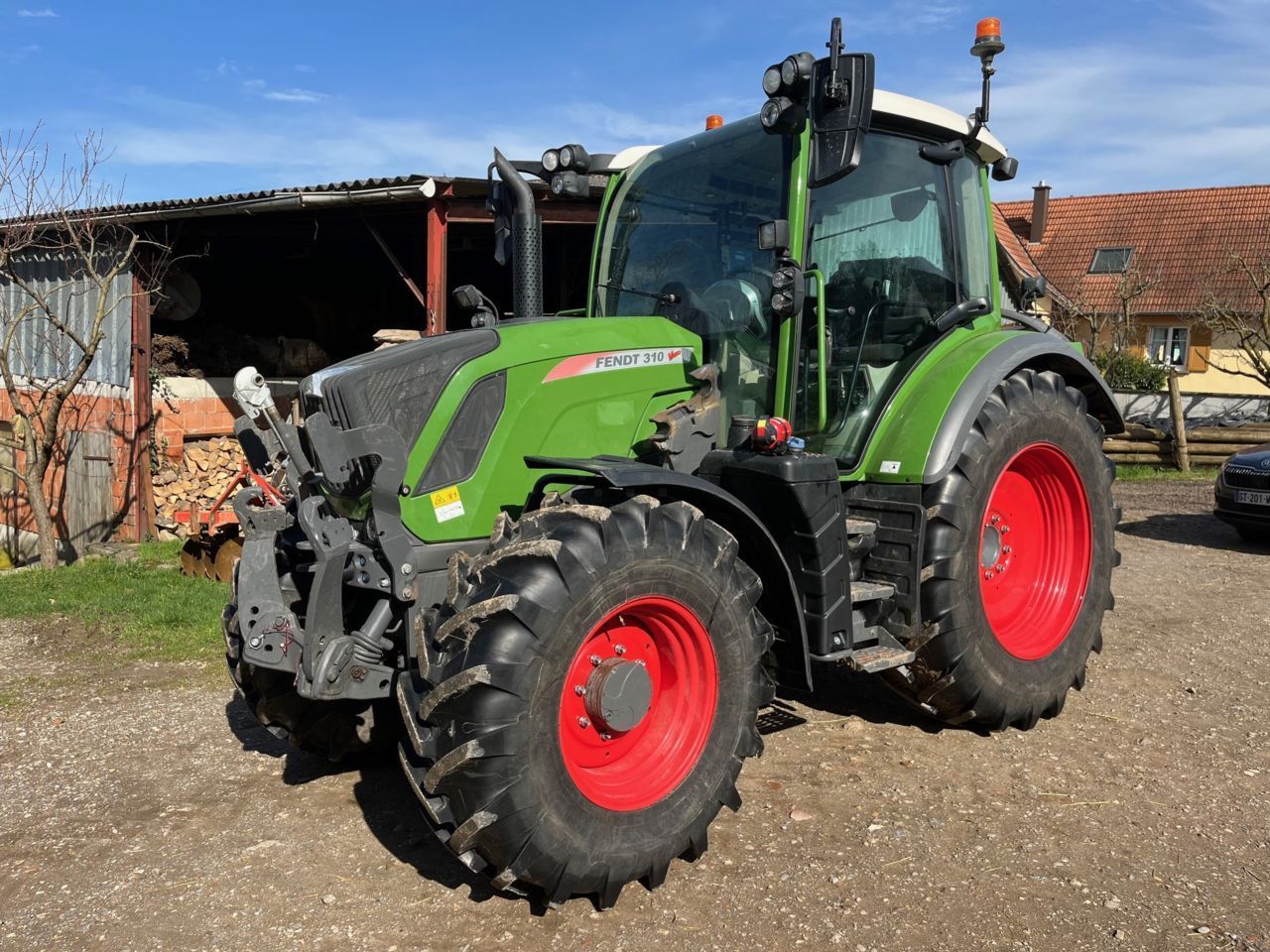 E-FARM: Fendt 310 Vario - Tractor - id FXEJ9EZ - Año: 2020 - Horas: 900,Potencia del motor: 100,Francia