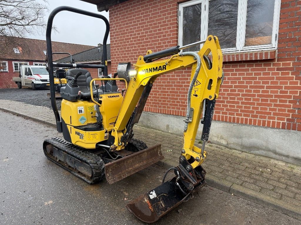 Yanmar VIO 12 Minikoparka 14 051 €