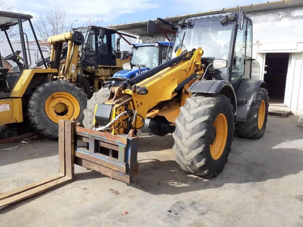 E-FARM: JCB tm 310 s - Telehandler - id IDE4MI4 - €42,000 - Year of construction: 2010 - Engine hours: 7,300,Spain