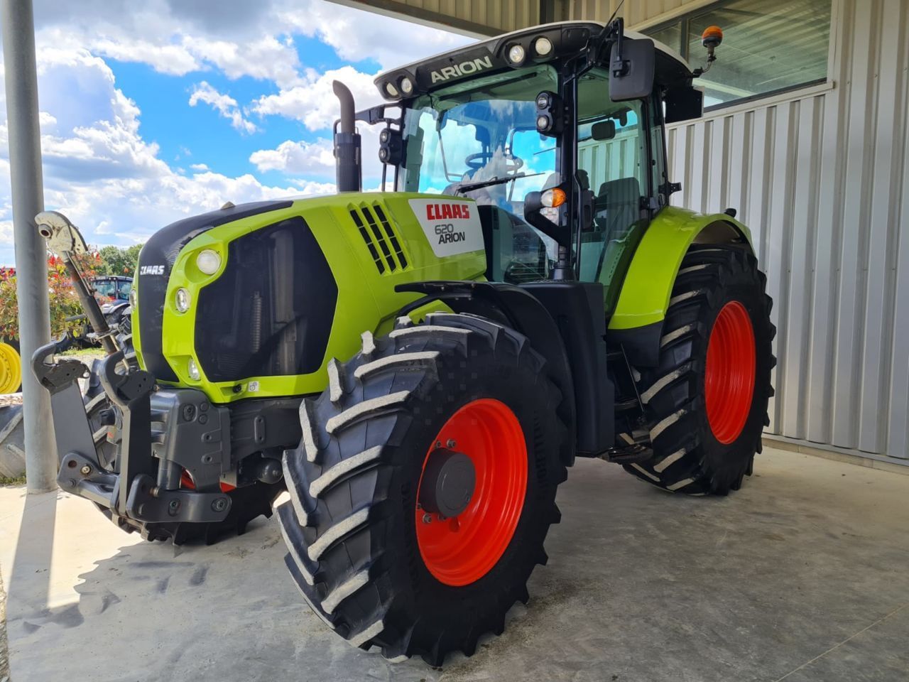 Claas Arion 620 CIS Tractor €60,000