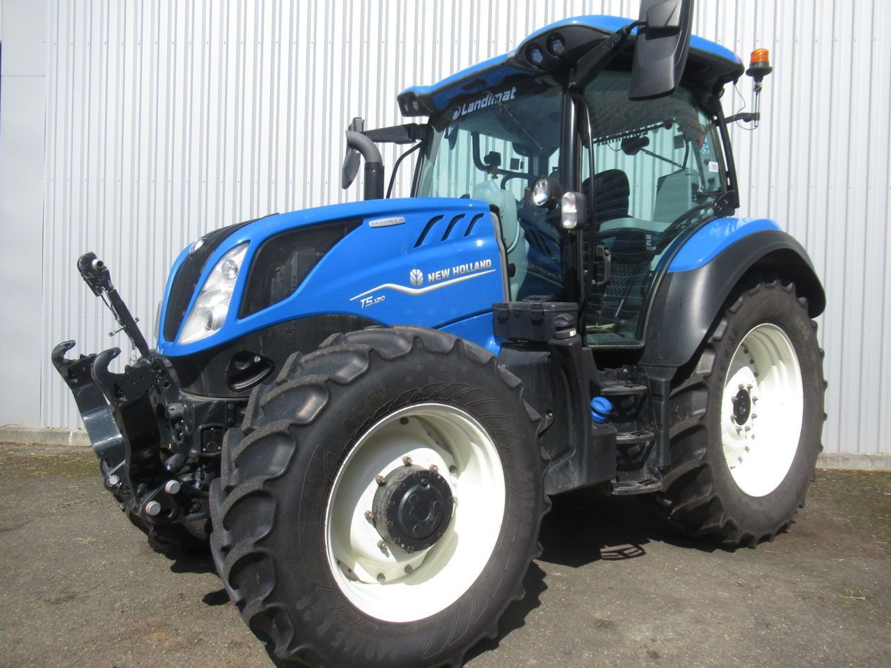 E-FARM: New Holland T5.120 - Tractor - id N95K8TR - 71.000 € - Año: 2022 - Horas: 1263,Potencia del motor: 120,Francia