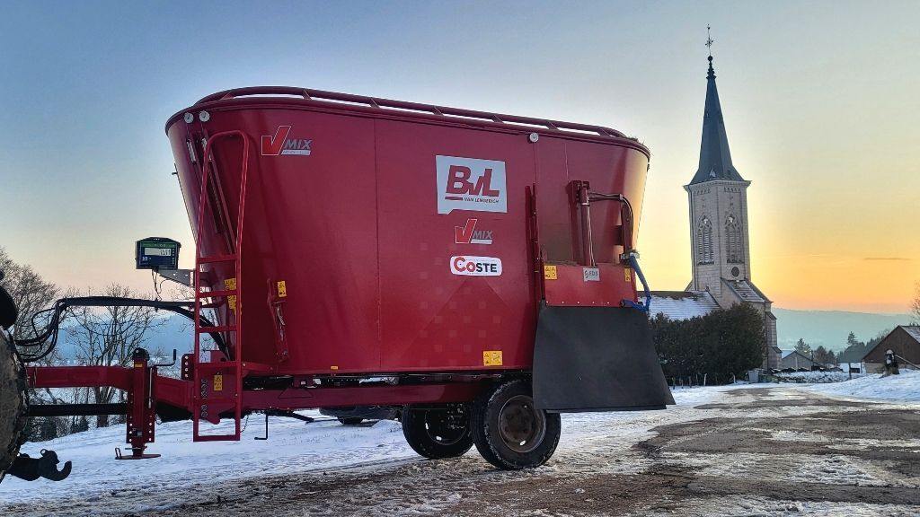 BVL v-mix plus 14-2s Mixer feeder €31,000