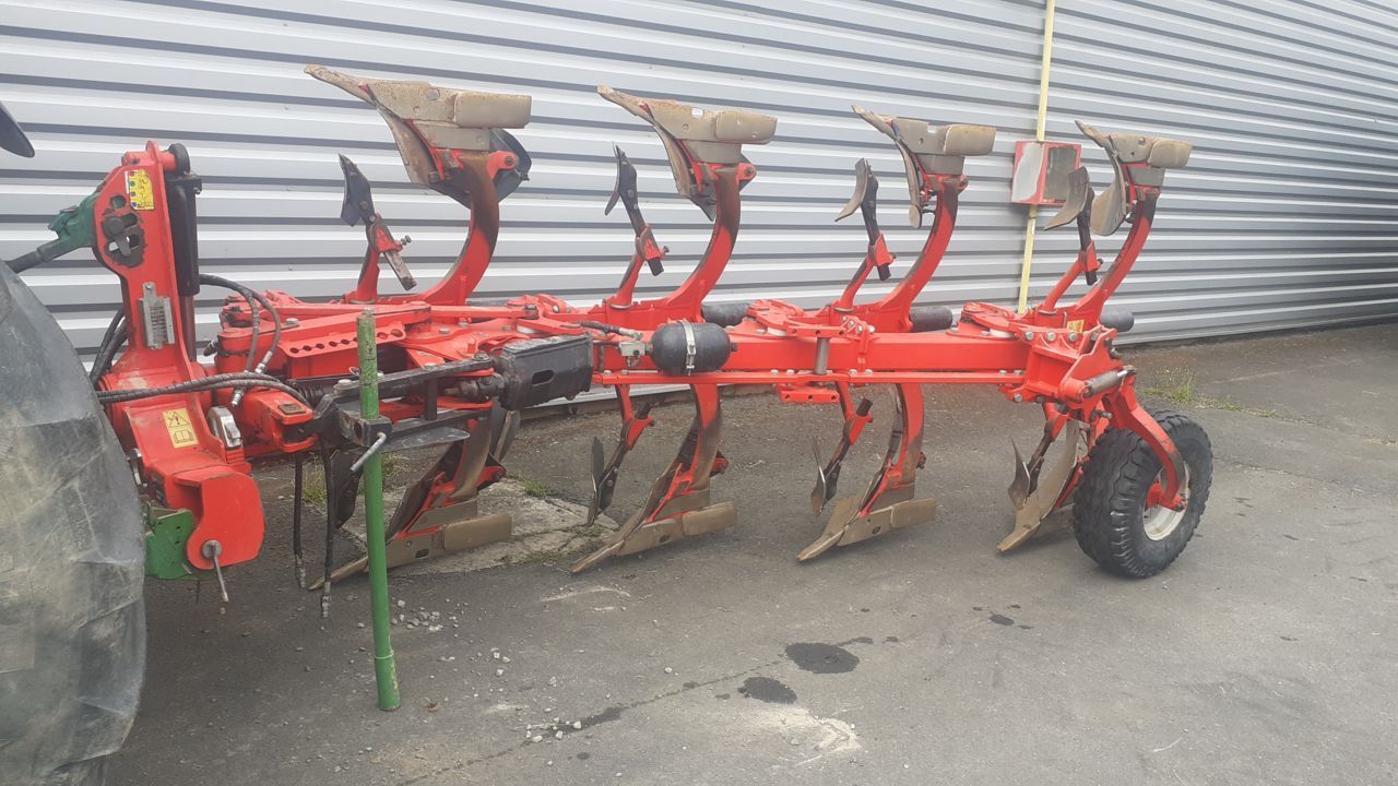 E-FARM: GREGOIRE BESSON rover 40 - Charrue - id QAQECY1 - 8 900 € - Année: 2021 - France