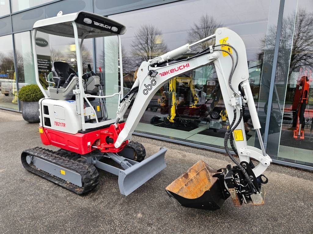 Takeuchi tb 217 r Mini-pelle 28 793 €