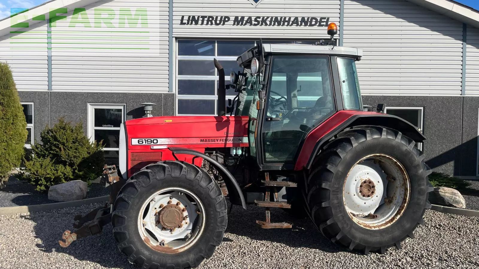 Massey Ferguson 6190 Tractor €15,298