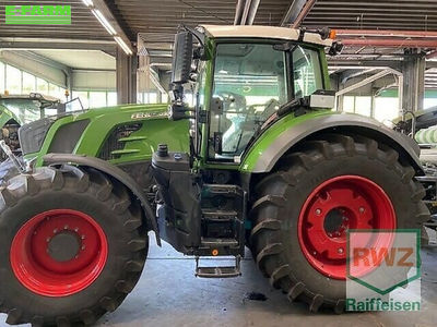 E-FARM: Fendt 828 Vario - Tractor - id XW49972 - €229,900 - Year of construction: 2023 - Engine hours: 200,Engine power (HP): 260,Germany