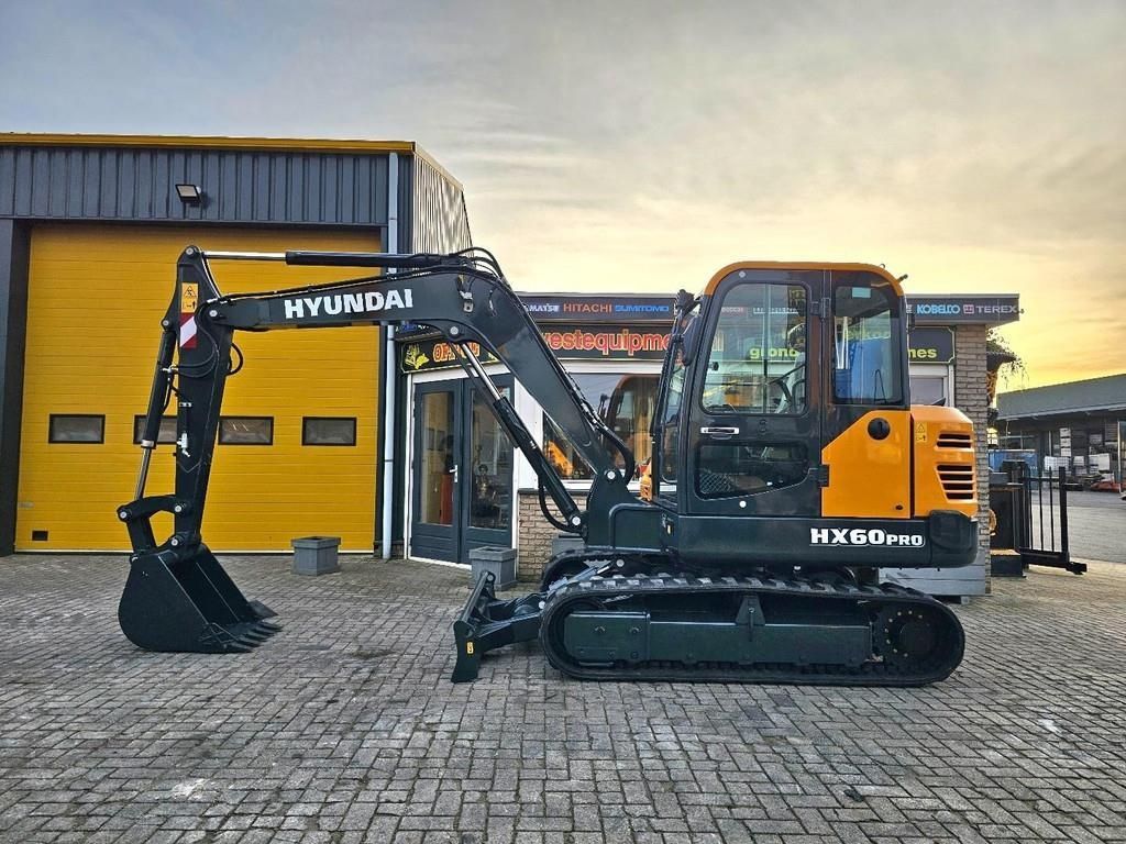 HYUNDAI hx60pro Mini excavator €29,950