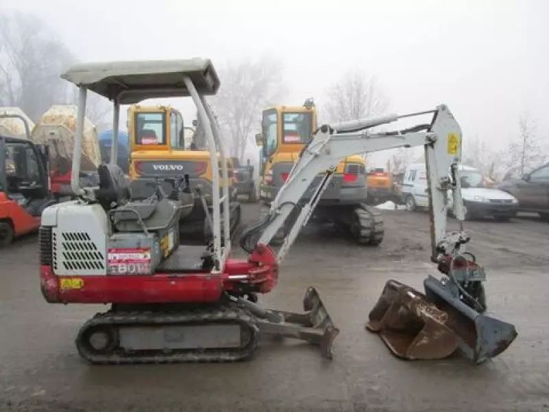 Takeuchi tb 014 - lehnhof ms01-schnellwechsler + 3 löffel Mini-pelle 10 999 €