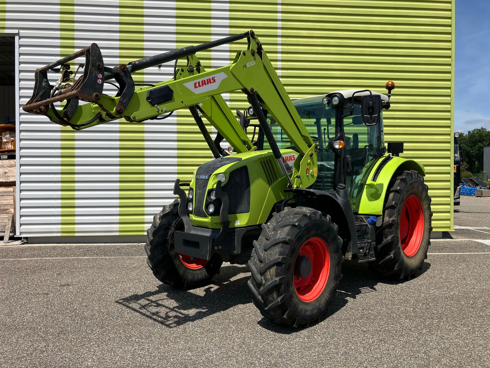 E-FARM: Claas Arion 430 - Tractor - id KQJTGDL - 68.000 € - Año: 2020 - Horas: 1500,Francia