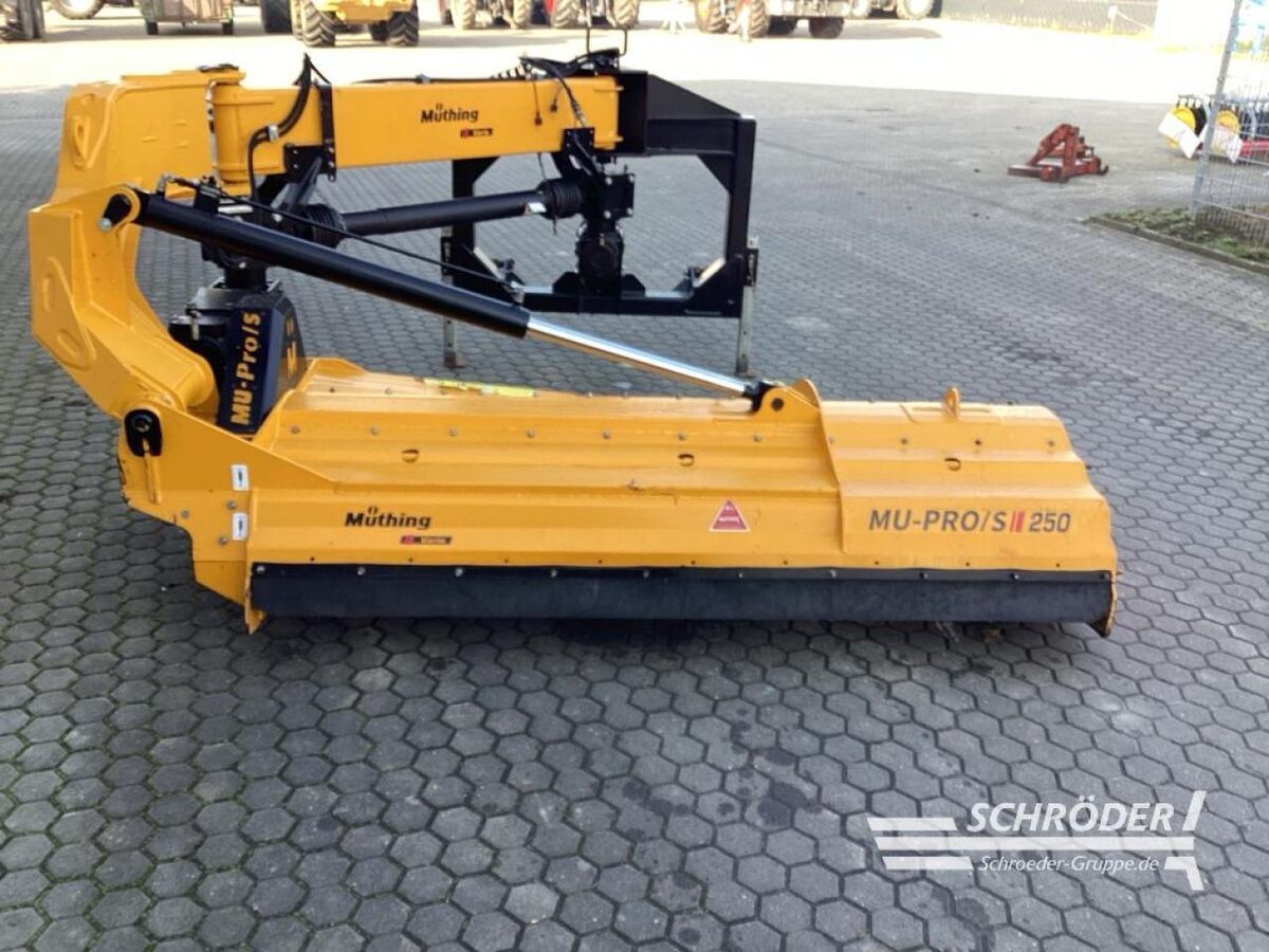 Müthing mu-pro/s 250 vario Topper 14.885 €