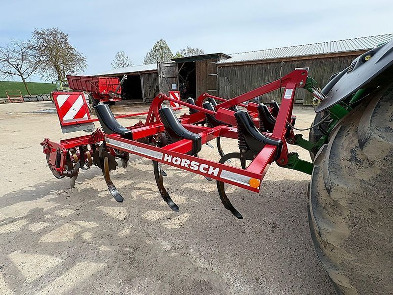 HORSCH Terrano 3 FX Kultivátor 10 000 EUR