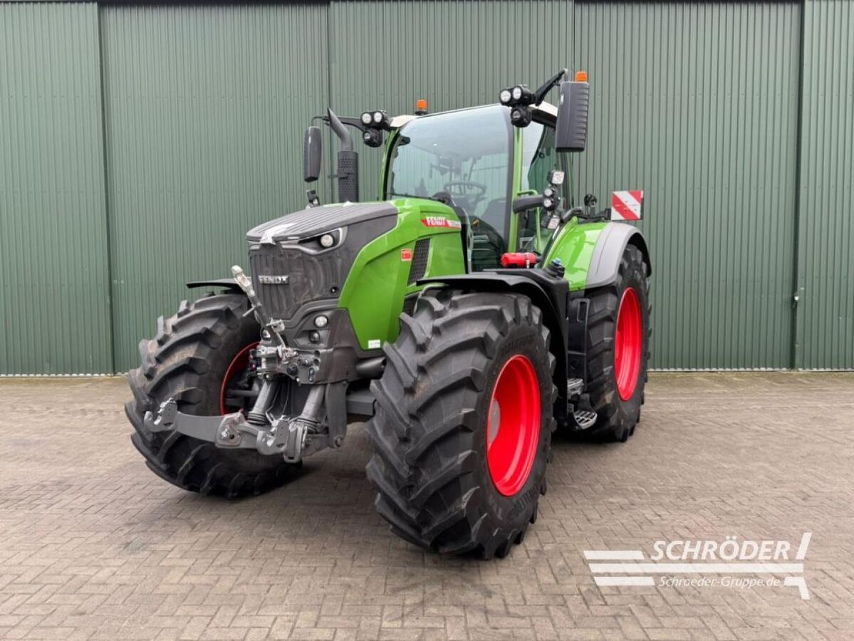 Fendt 720 Vario Power Plus Tractor €189,885