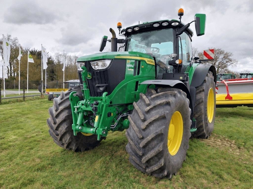 E-FARM: John Deere 6R 195 - Traktor - id QFIGF48 - 165.000 € - Baujahr: 2024 - Abgelesene Motorstunden: 725,Motorleistung (PS): 195,Frankreich